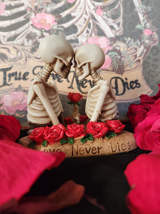 Love Never Dies Roses Statuette