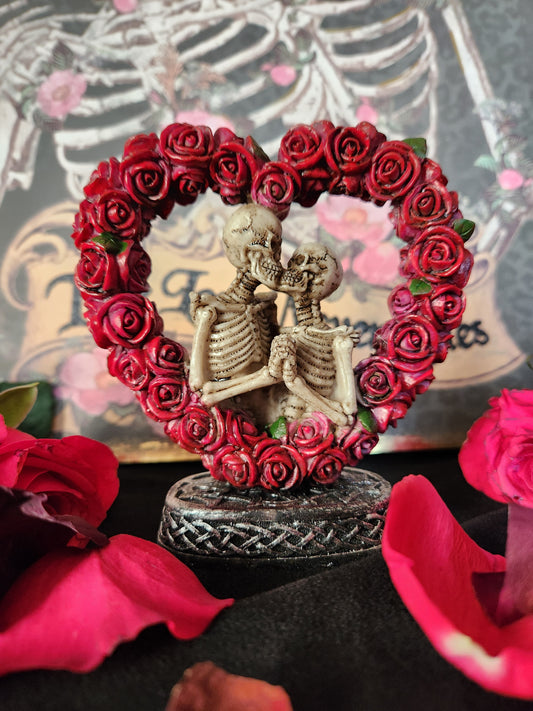 Love Never Dies Rose Heart