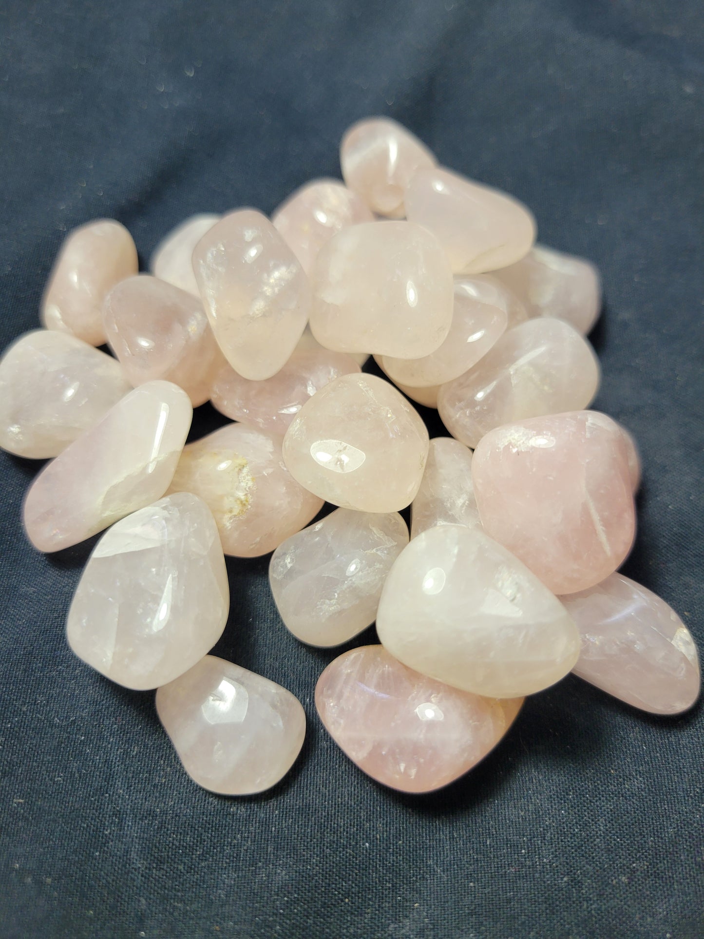 Rose Quartz (Tumbled Stones - Small)