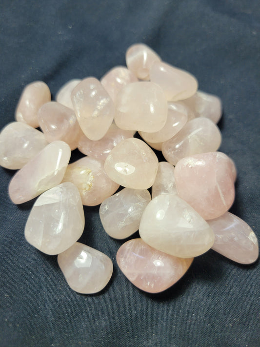 Rose Quartz (Tumbled Stones - Small)