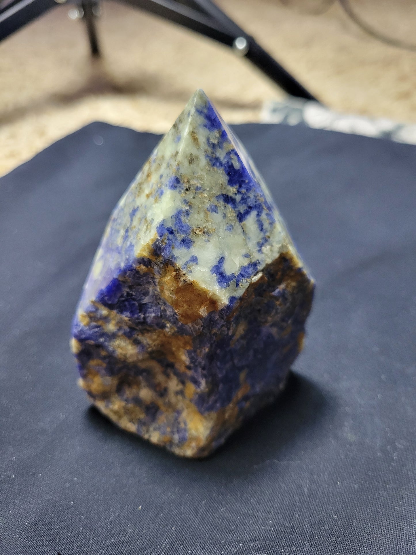 Sodalite (Cut Base Polished Point Tower)