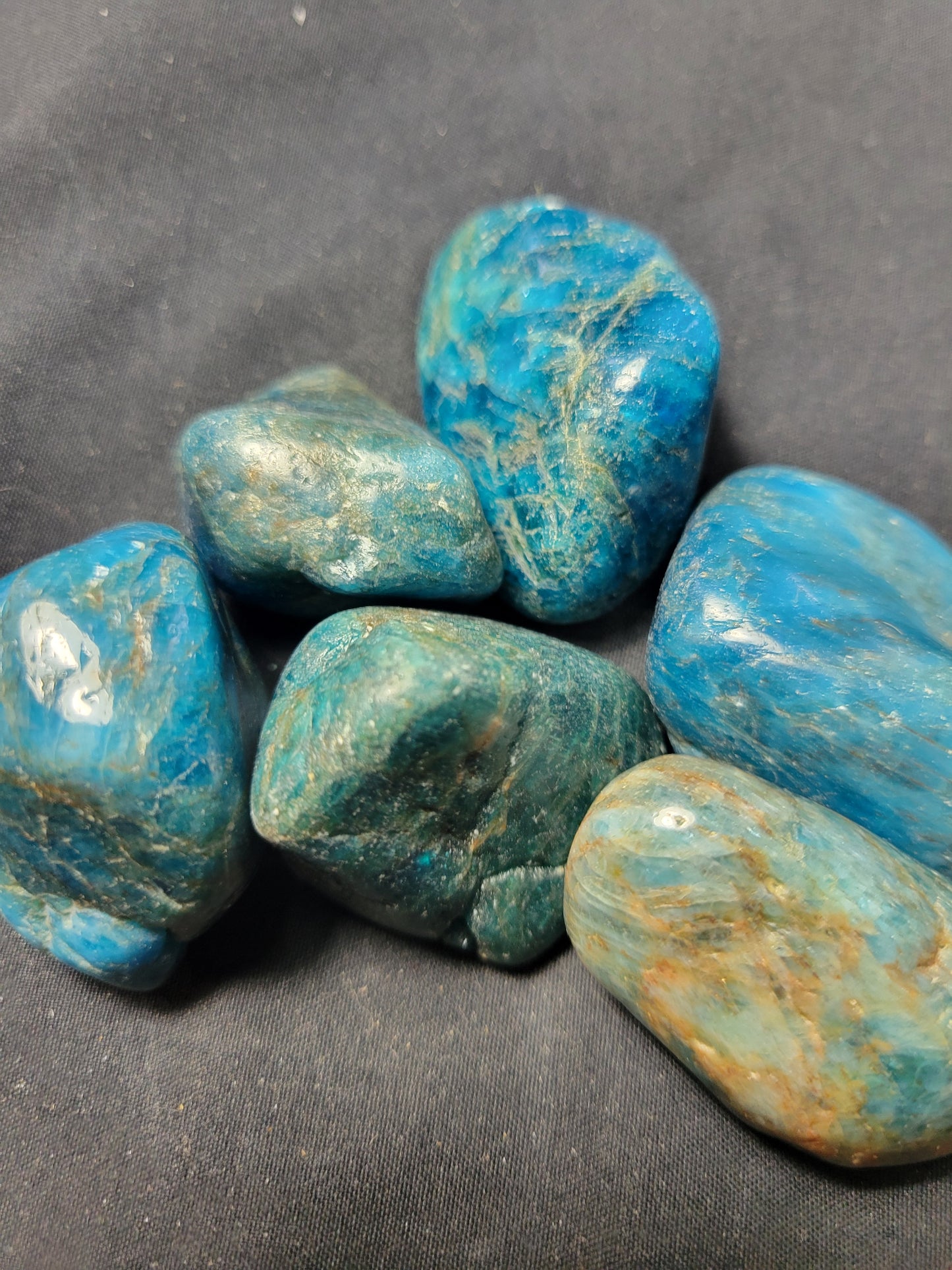 Apatite (Tumbled Stones - Large)