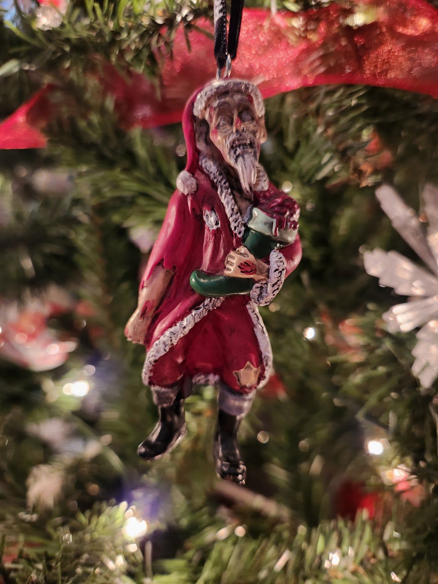 Horrornaments - Zombie Santa