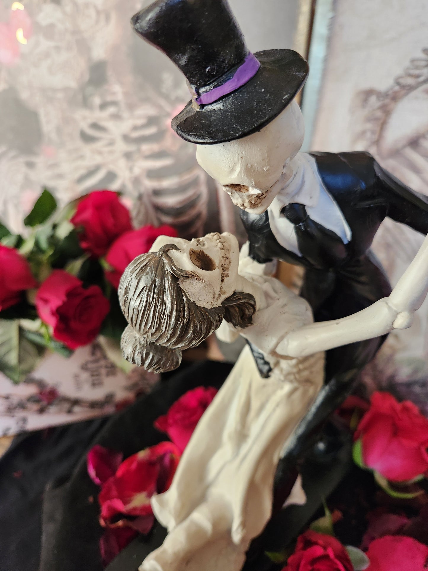 Dancing Dead Couple