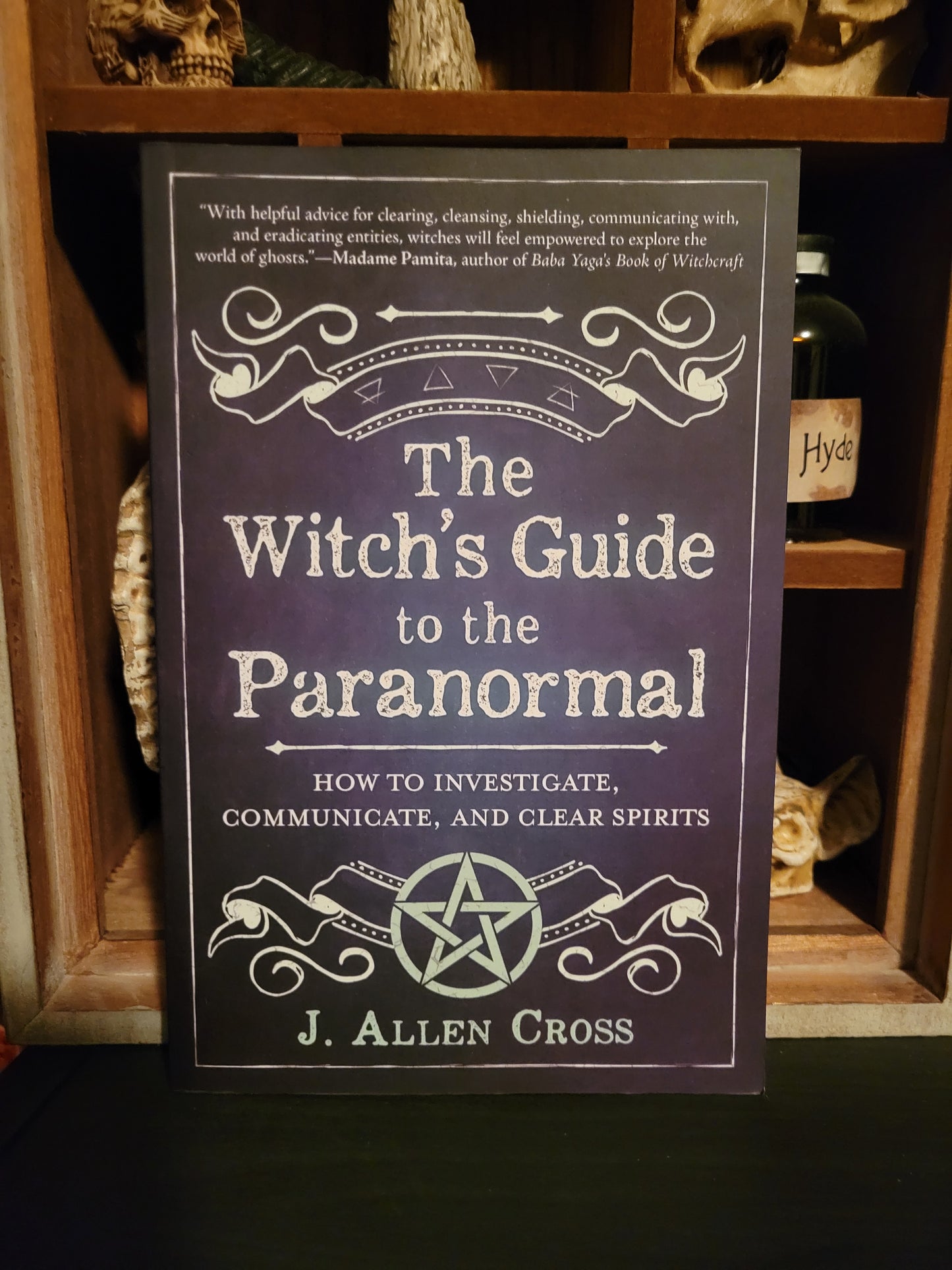 The Witch's Guide to the Paranormal