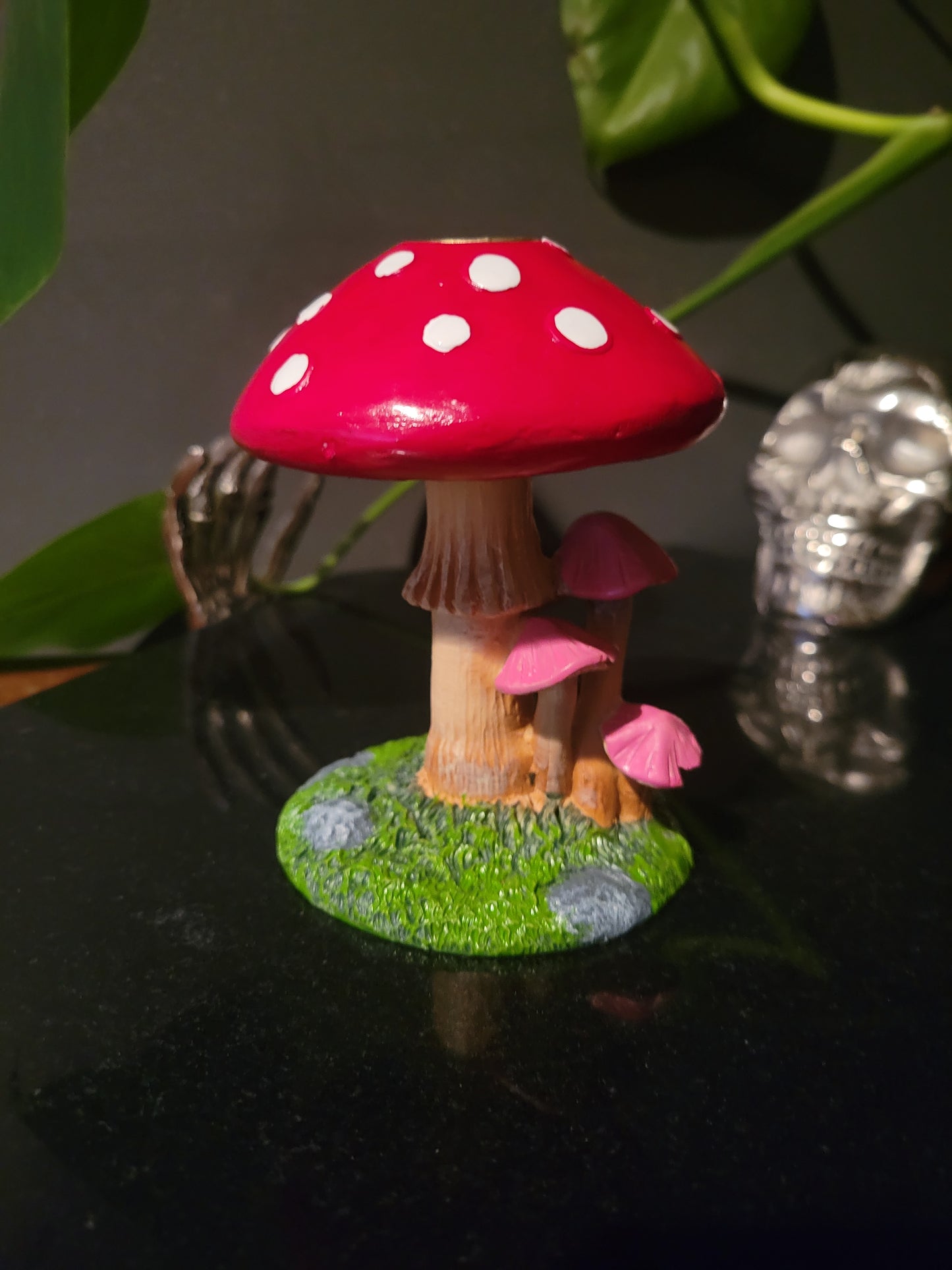 Mushroom Backflow Incense Burner